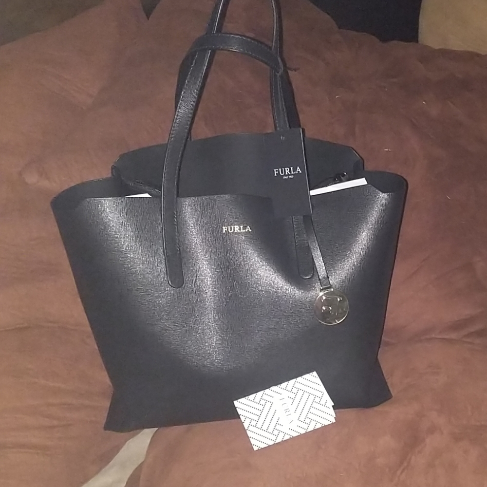 👜BRAND NEW FURLA TOTE👜👜